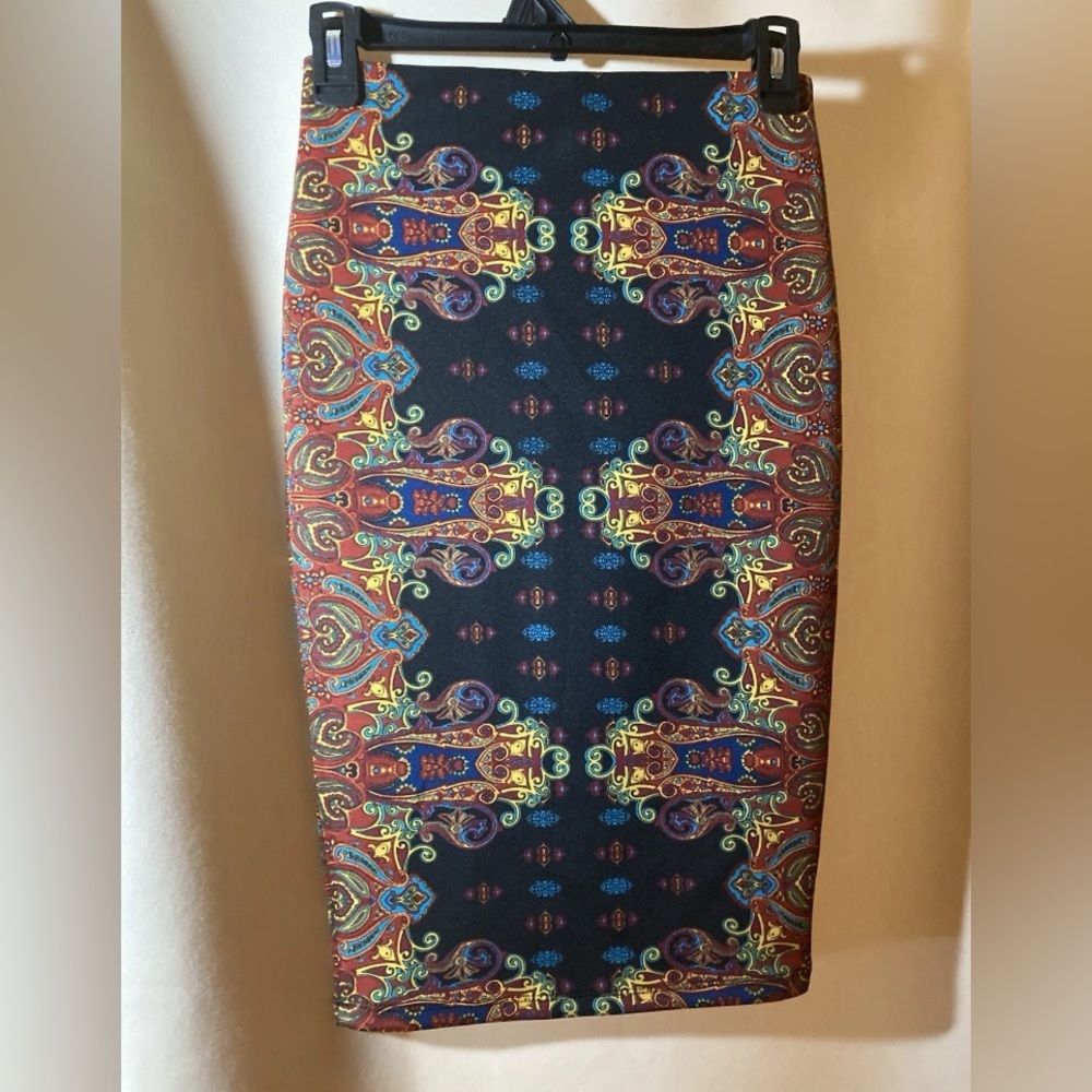 Rue21 Vibrant Patterned Pencil Skirt